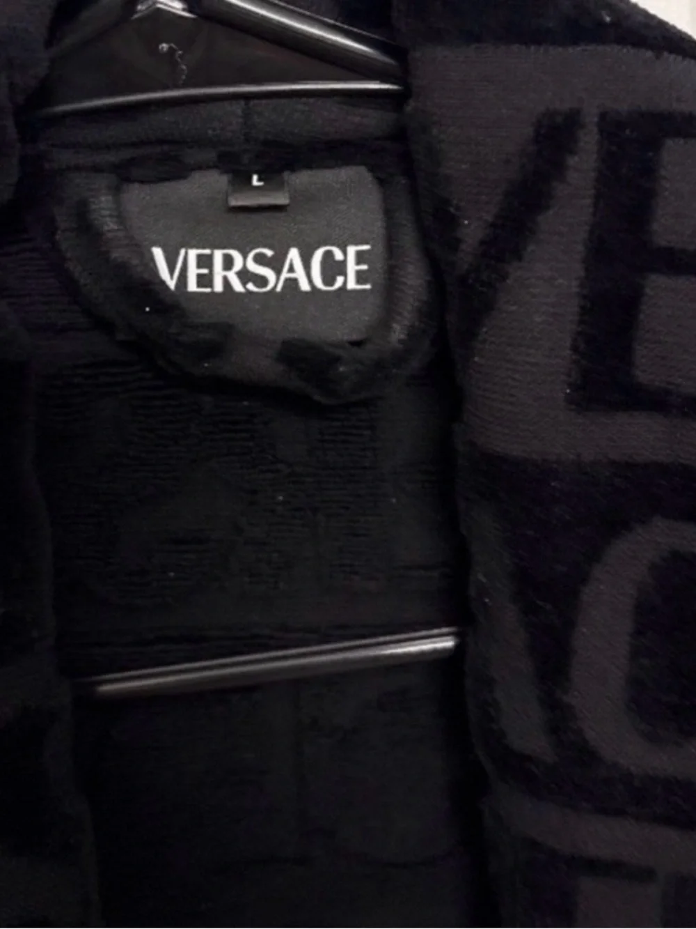 Versace Black and Gold Baroque Logo Kimono Robe - Picture 6 of 7